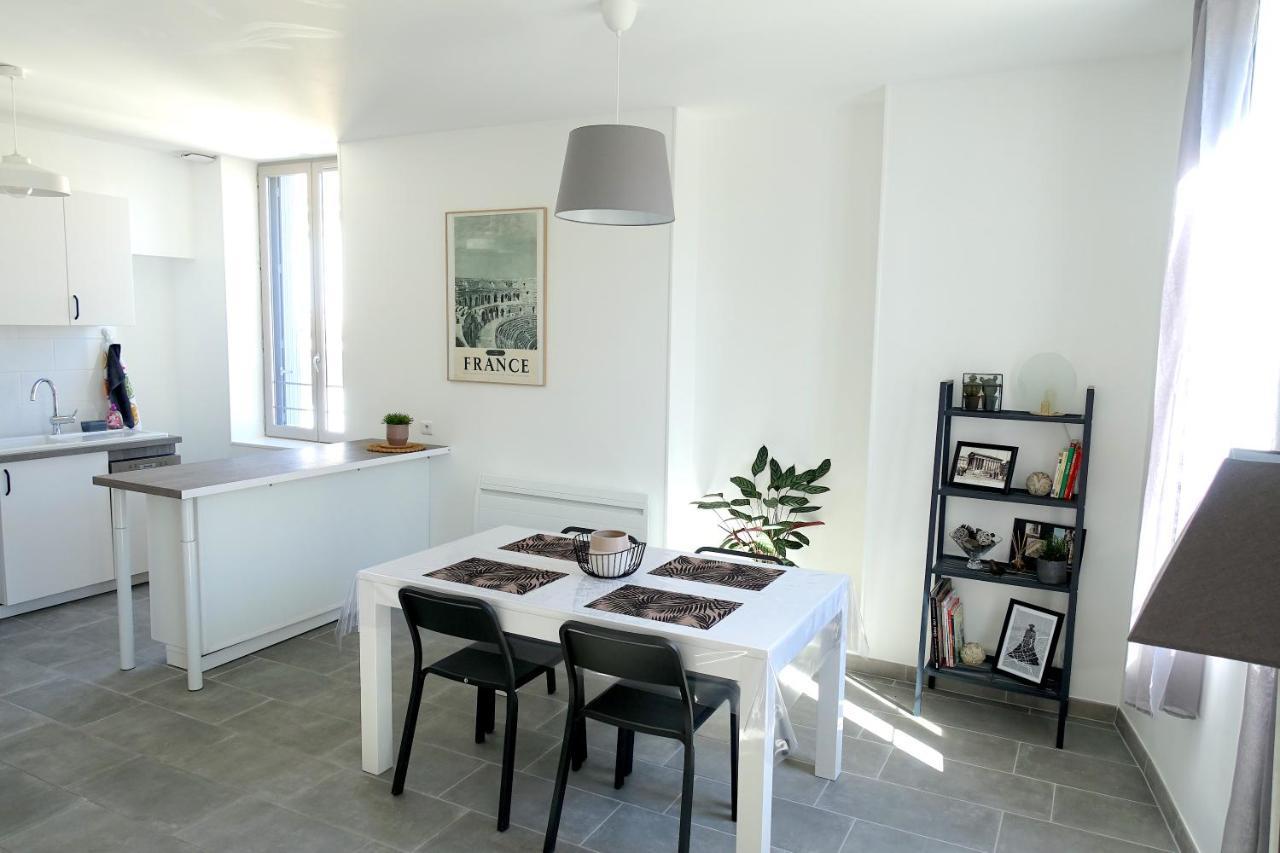 Maison Carree/Coeur Historique De Nimes - Superbe Appt 55M² Екстер'єр фото