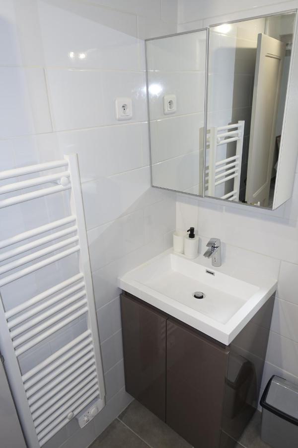 Maison Carree/Coeur Historique De Nimes - Superbe Appt 55M² Екстер'єр фото